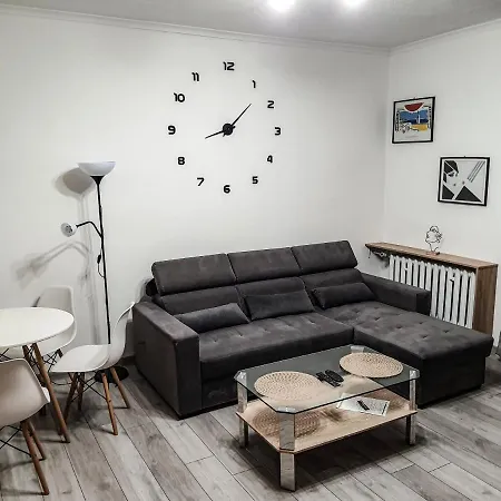 Lenka بييلسكو بياوا